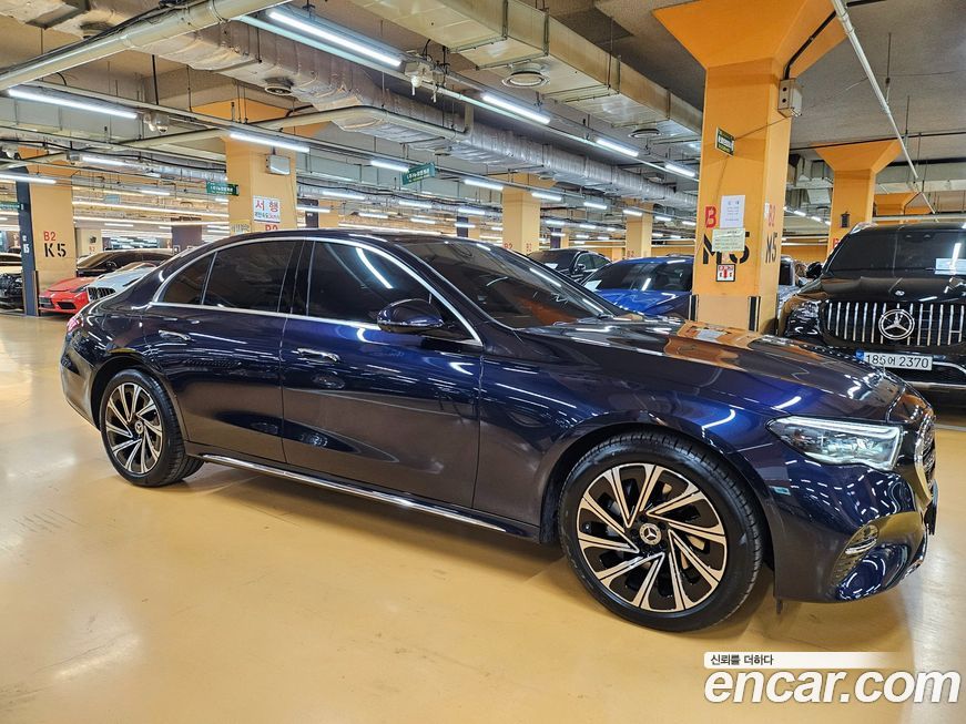 Mercedes-Benz E-Class E300 4MATIC Exclusive, 2024