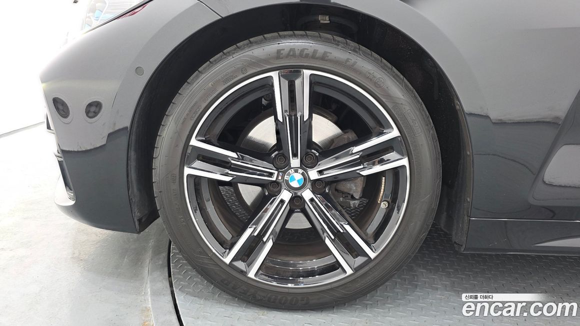 BMW 4-Series 420i M Sport Performance Coupe, 2023