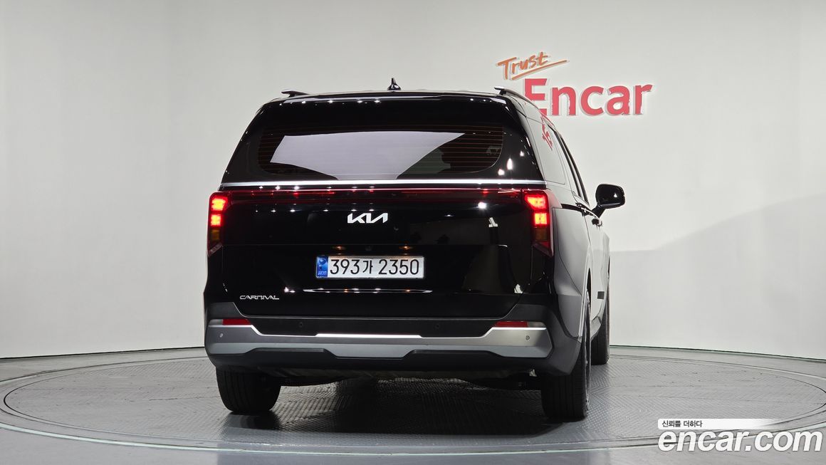Kia Carnival 9-Seater Prestige, 2024