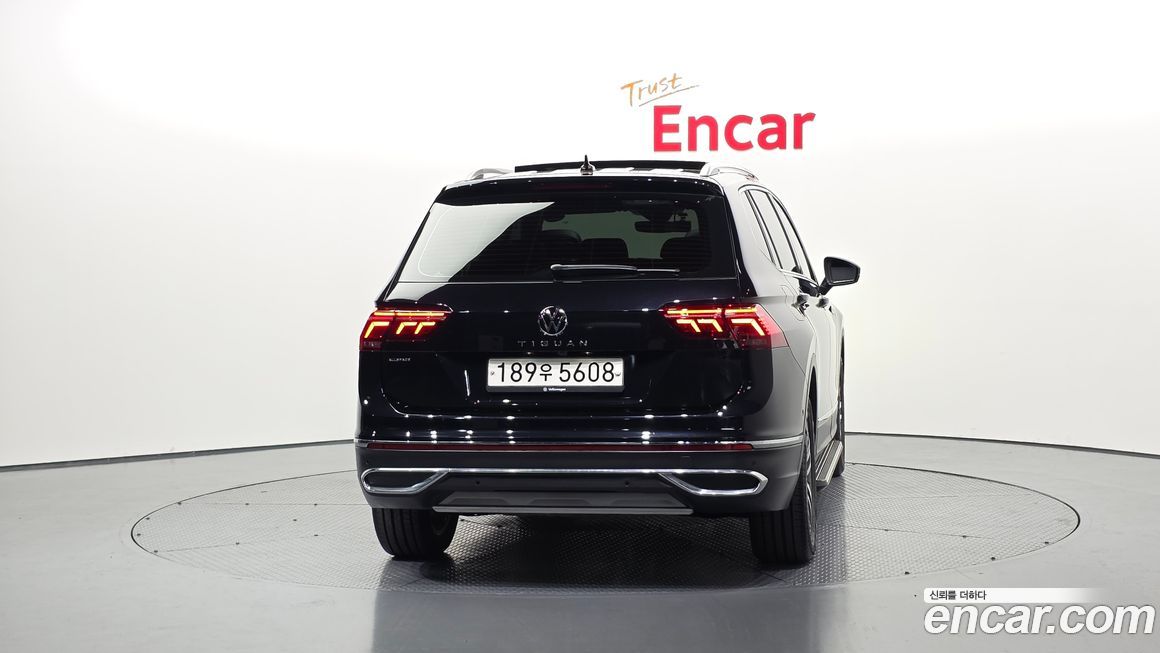 Volkswagen Tiguan 2.0 TSI Prestige, 2023