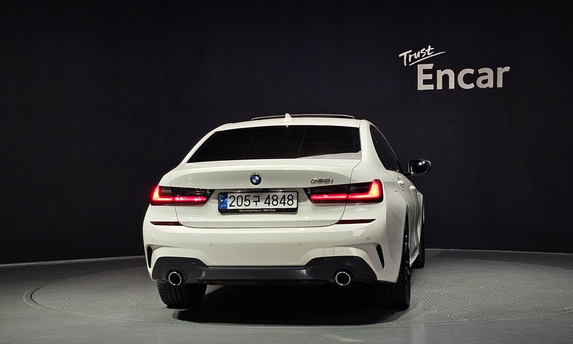 BMW 3-Series 320i M Sport, 2022