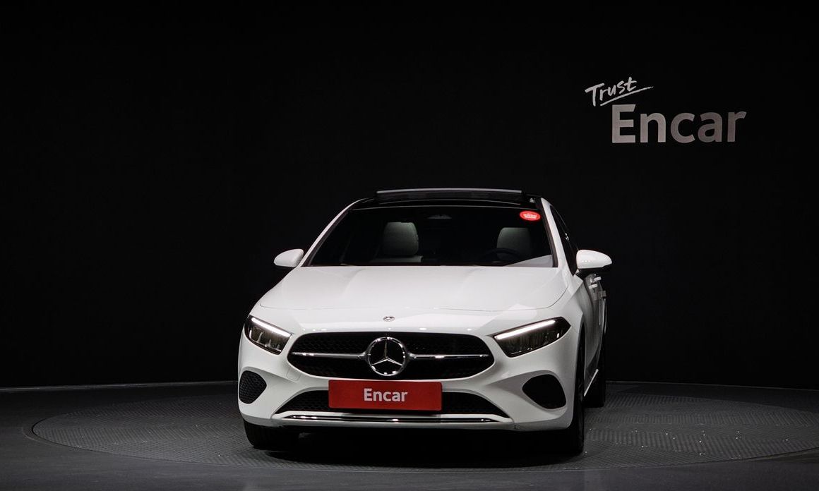 Mercedes-Benz A-Class A220 Sedan Online Special, 2024