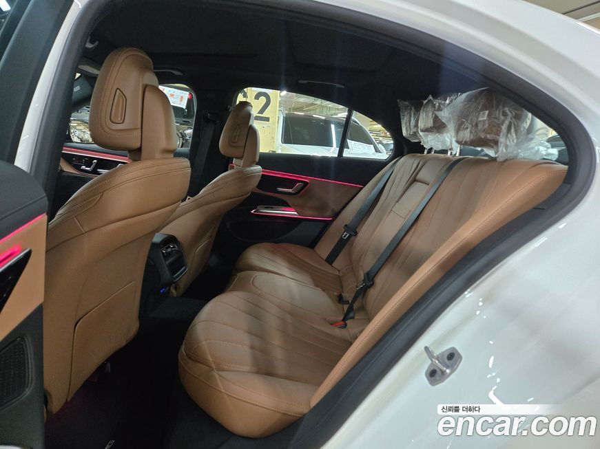 Mercedes-Benz E-Class E200 AMG Line, 2026