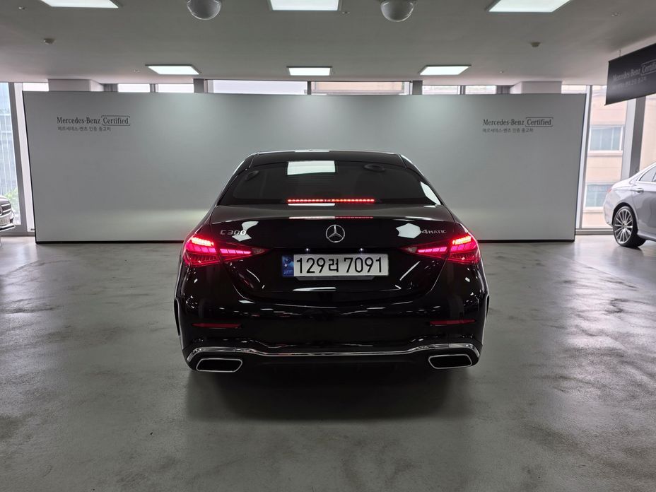 Mercedes-Benz C-Class C300 4MATIC AMG Line, 2023