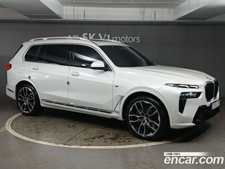 BMW X7 xDrive 40i M Sport 6STR, 2025