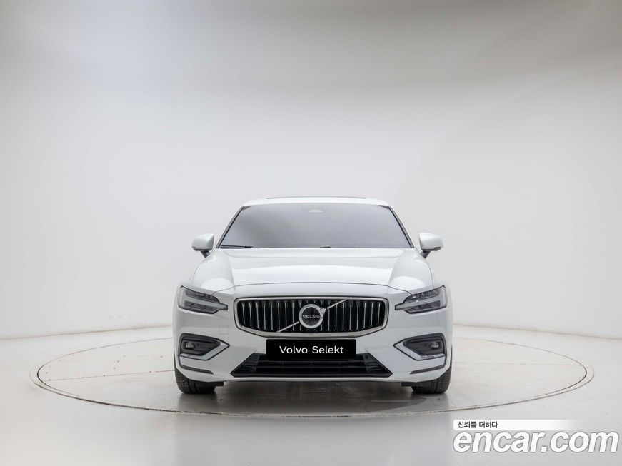 Volvo S60 B5 Ultimate Bright, 2024