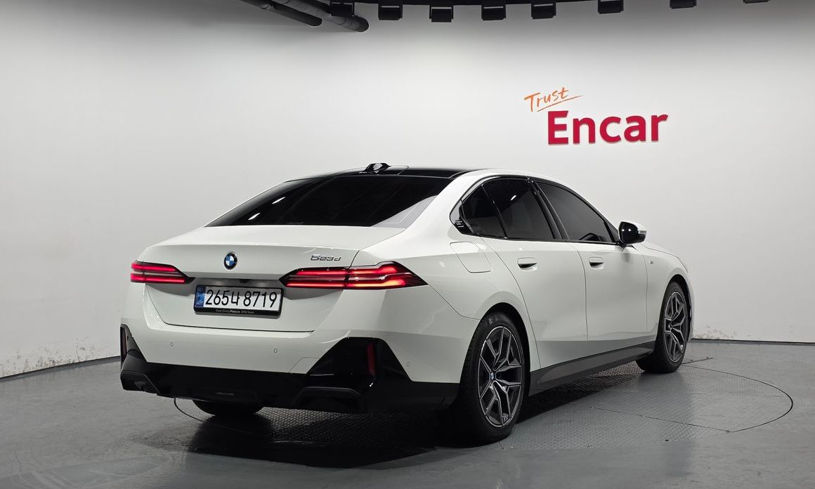 BMW 5-Series 523d M Sport, 2025