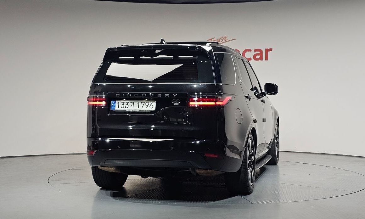 Land Rover Discovery P360 R-Dynamic SE, 2023