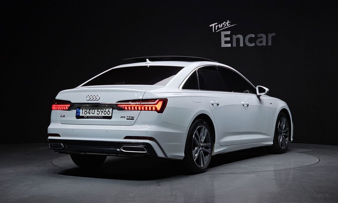 Audi A6 45 TFSI Quattro Premium, 2022