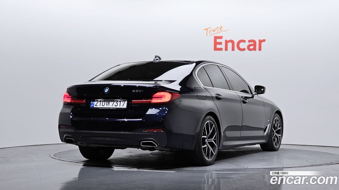 BMW 5-Series 530i M Sport Package, 2023