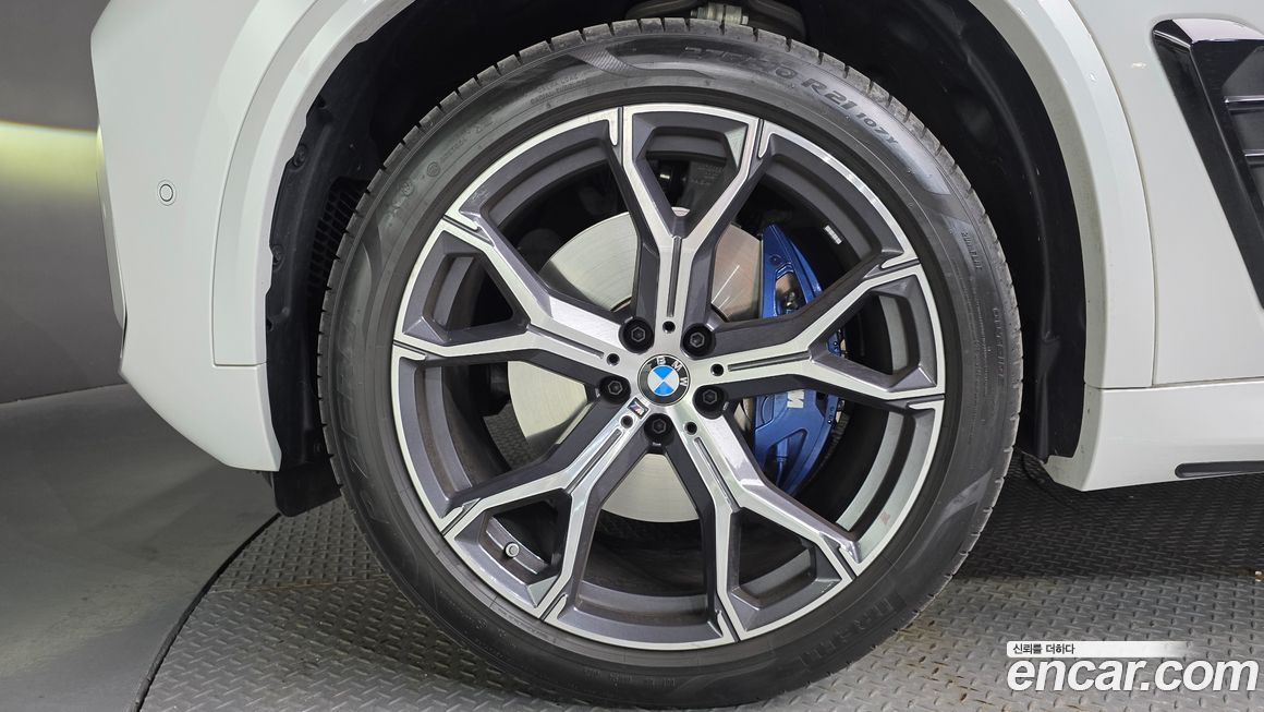 BMW X5 xDrive 40i M Sport, 2025