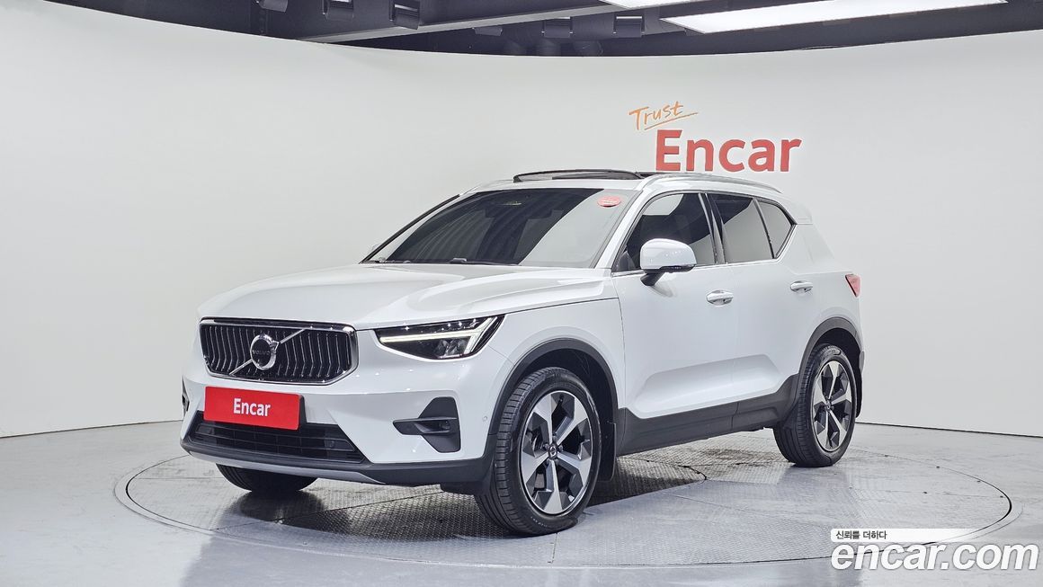 Volvo XC40 B4 Ultimate Bright, 2023