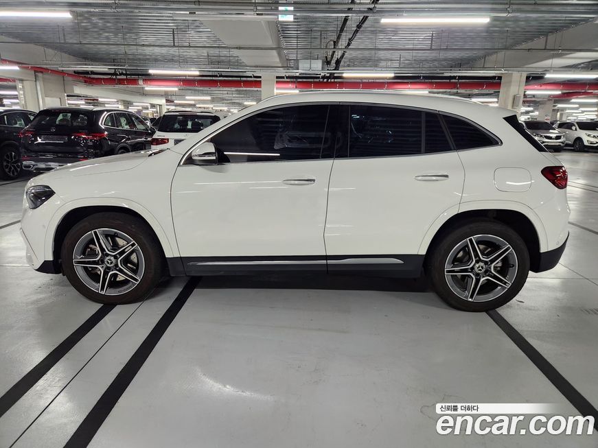 Mercedes-Benz GLA-Class GLA250 4MATIC, 2025