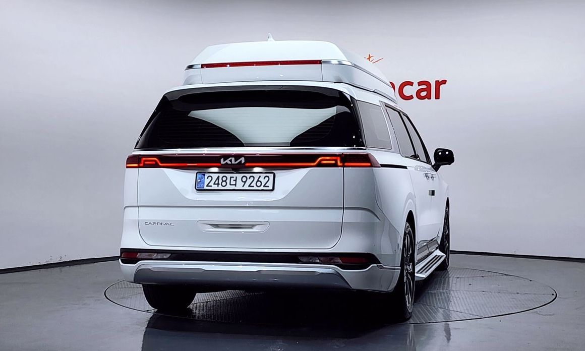 Kia Carnival 9-Seater Hi-Limousine, 2022