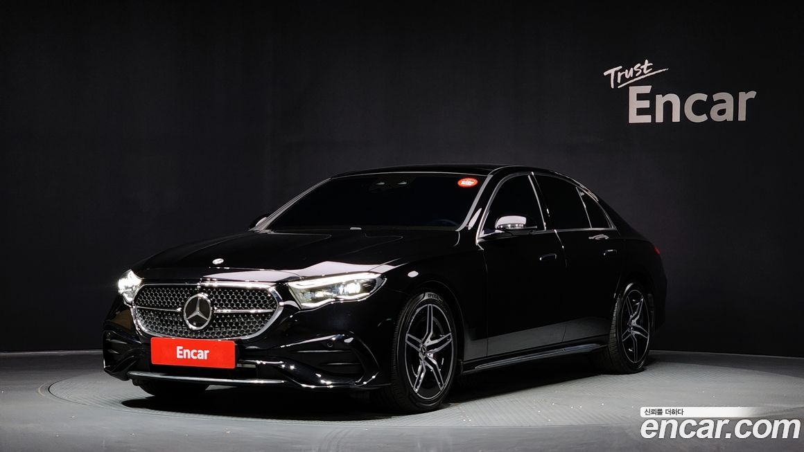 Mercedes-Benz E-Class E300 4MATIC AMG Line, 2024