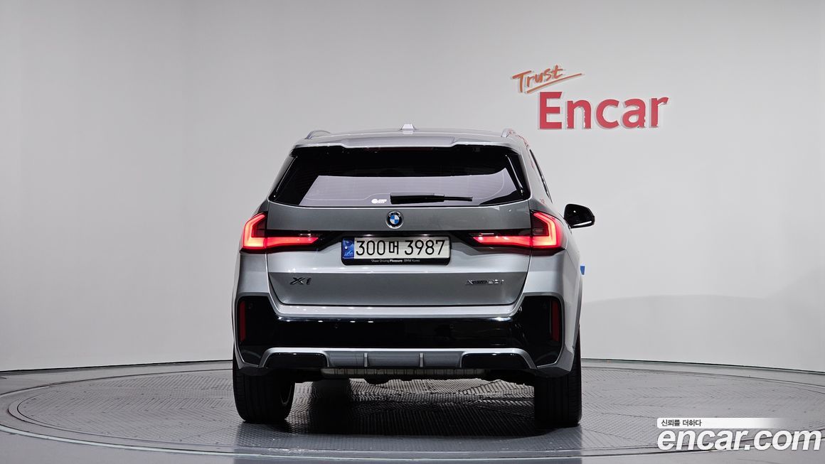 BMW X1 xDrive 20i M Sport, 2024