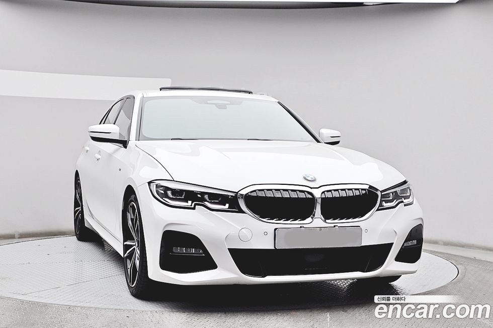BMW 3-Series 320i M Sport, 2022