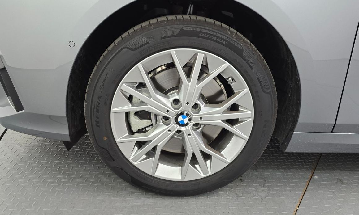BMW 1-Series 120, 2025