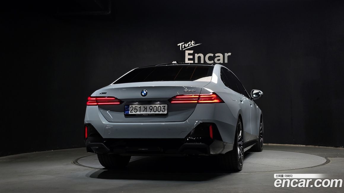 BMW 5-Series 530i xDrive M Sport, 2024