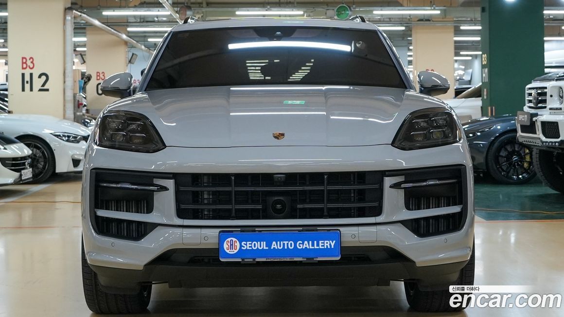 Porsche Cayenne 3.0, 2024