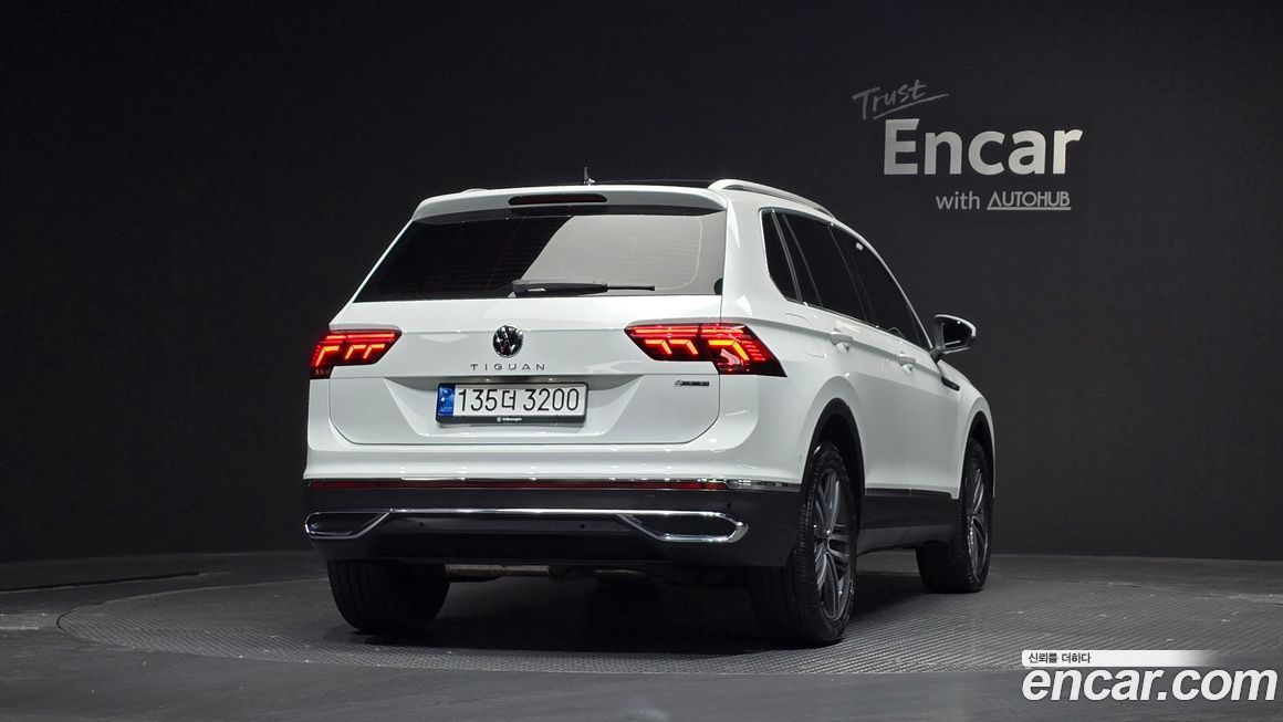 Volkswagen Tiguan 2.0 TDI 4Motion Prestige, 2023