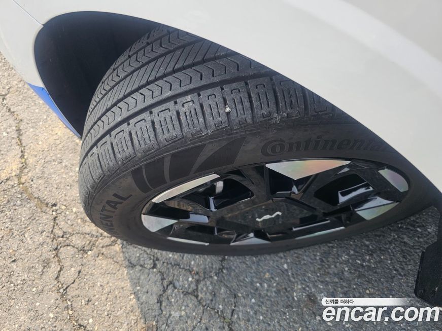 Kia Carnival 9-Seater Signature, 2024