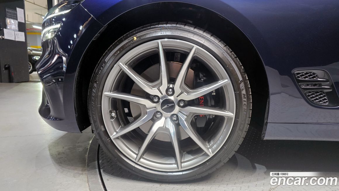 Genesis G70 Gasoline 2.5T 4WD, 2025