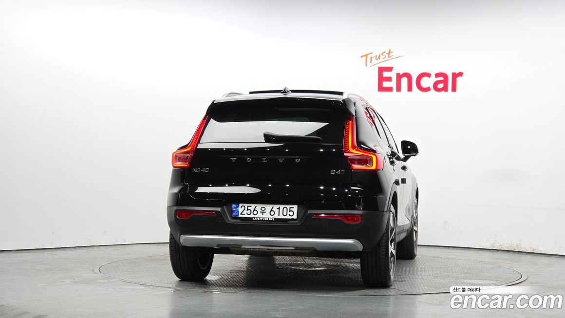 Volvo XC40 B4 Ultimate Bright, 2023