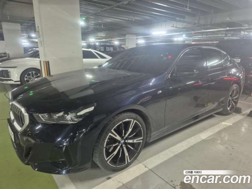 BMW 5-Series 530i xDrive M Sport, 2025