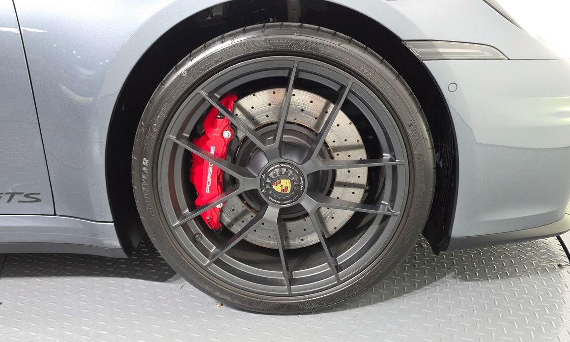 Porsche 911 Carrera GTS, 2025