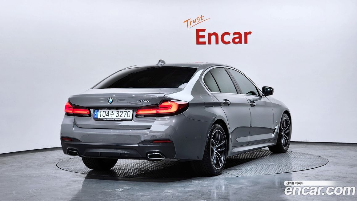 BMW 5-Series 520i M Sport, 2022