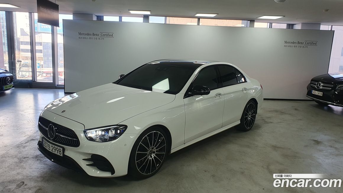 Mercedes-Benz E-Class E350 4MATIC AMG Line, 2023