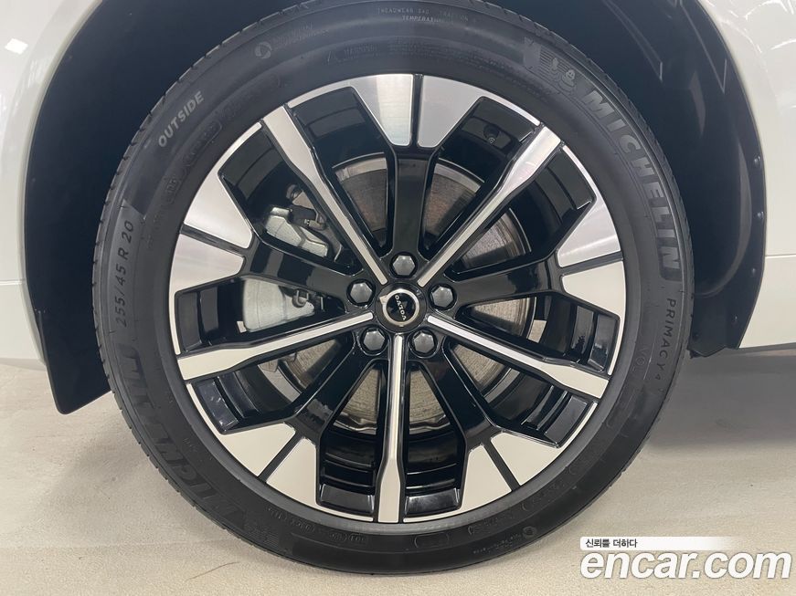 Volvo XC60 B5 Ultra Dark Air Sus, 2026