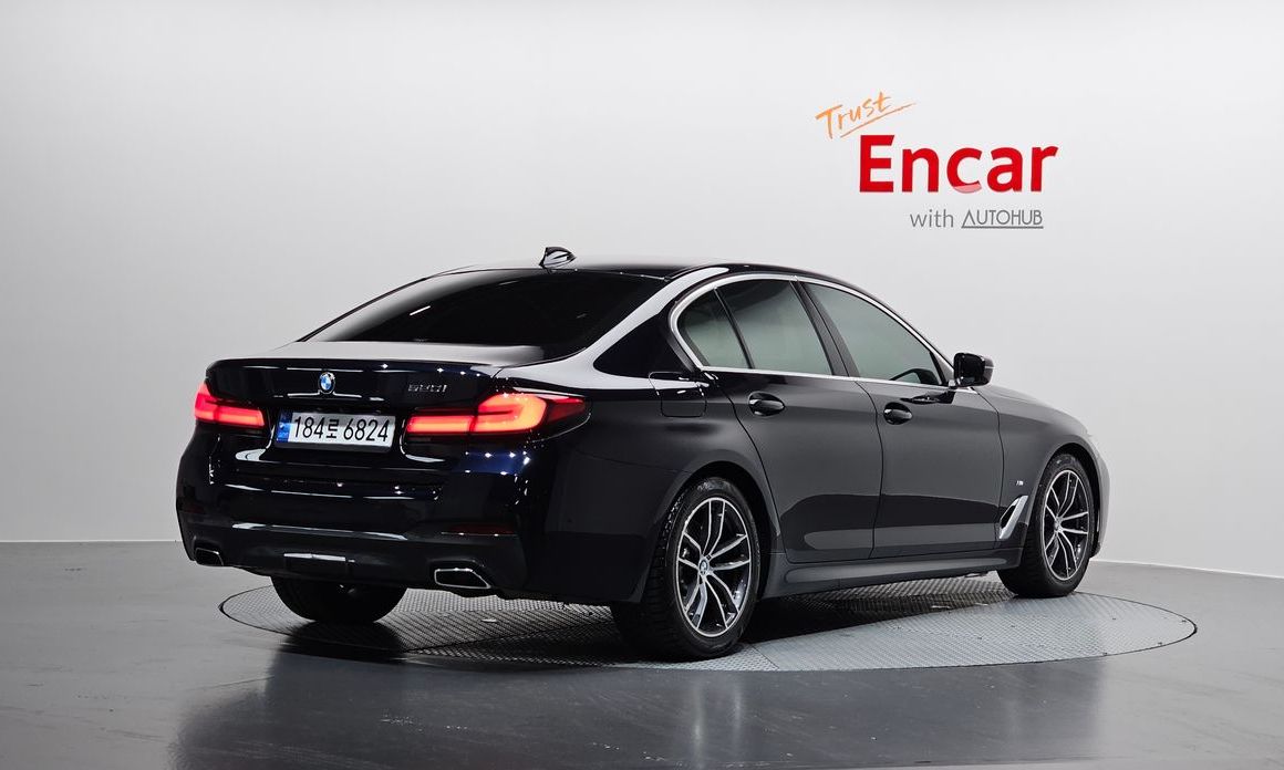 BMW 5-Series 520i M Sport, 2022