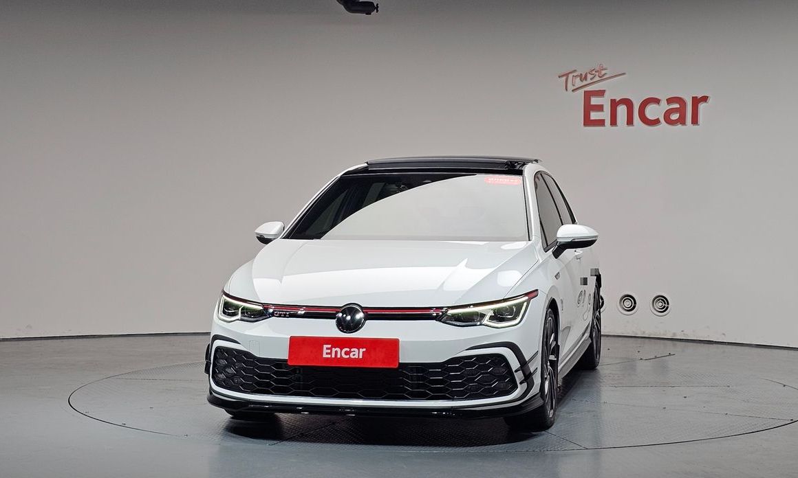 Volkswagen Golf 2.0 GTI, 2024