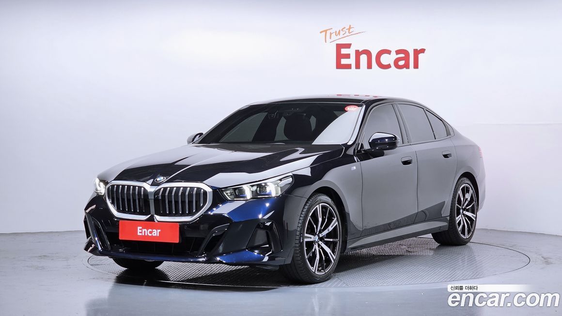 BMW 5-Series 530i xDrive M Sport, 2025