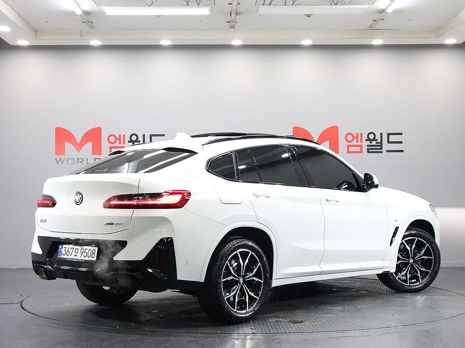 BMW X4 xDrive20i M Sports Pro, 2024