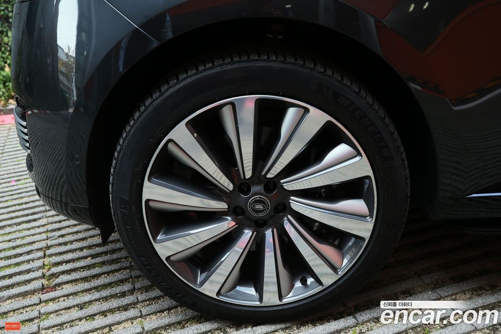 Land Rover Range Rover P615 SV LWB, 2024