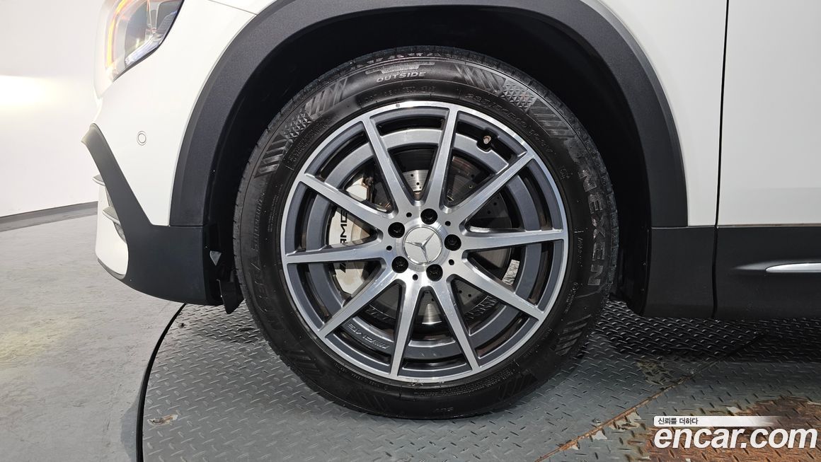 Mercedes-Benz GLB-Class AMG GLB35 4MATIC, 2023