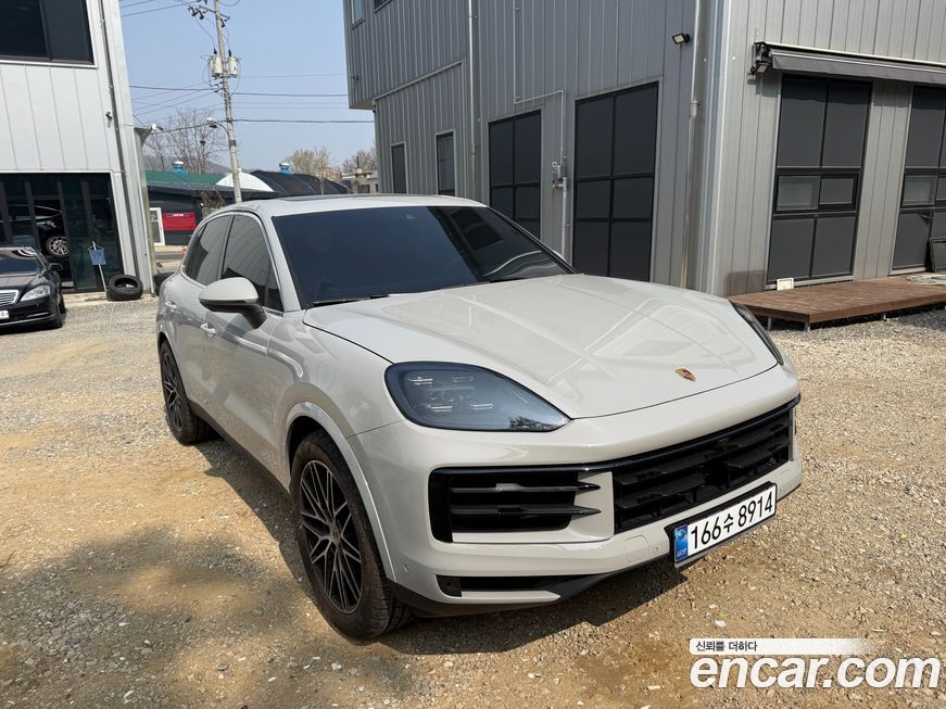 Porsche Cayenne 3.0, 2025
