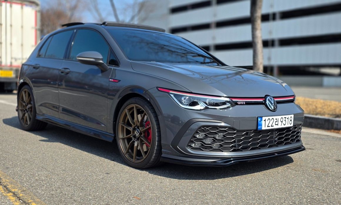 Volkswagen Golf 2.0 GTI, 2024