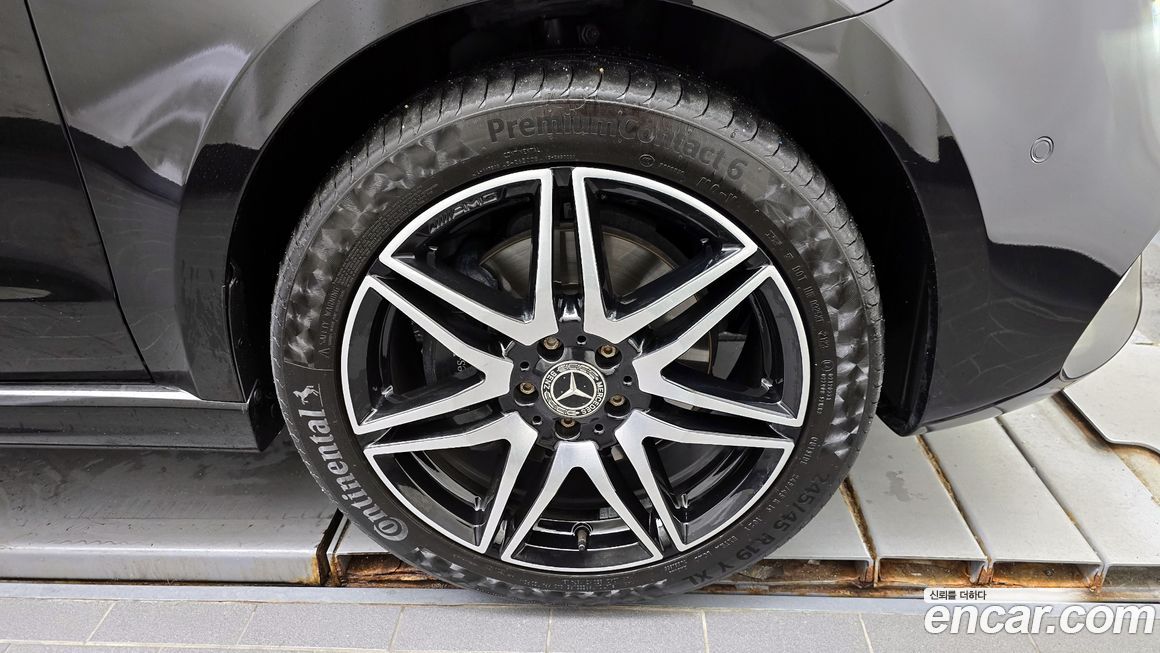 Mercedes-Benz V-Class V300 CDI, 2023