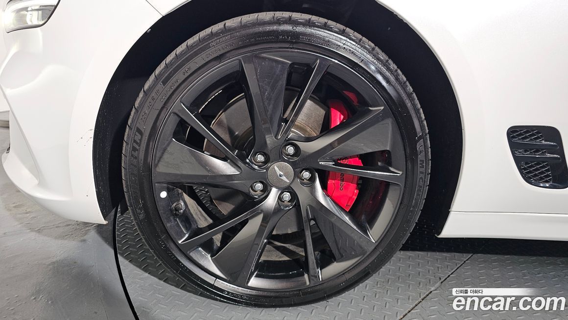 Genesis G70 Gasoline 2.0T 4WD, 2022