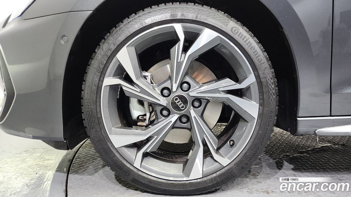 Audi A3 40 TFSI Premium, 2025