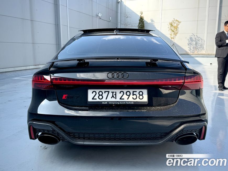Audi RS7 4.0 TFSI Quattro Performance, 2025