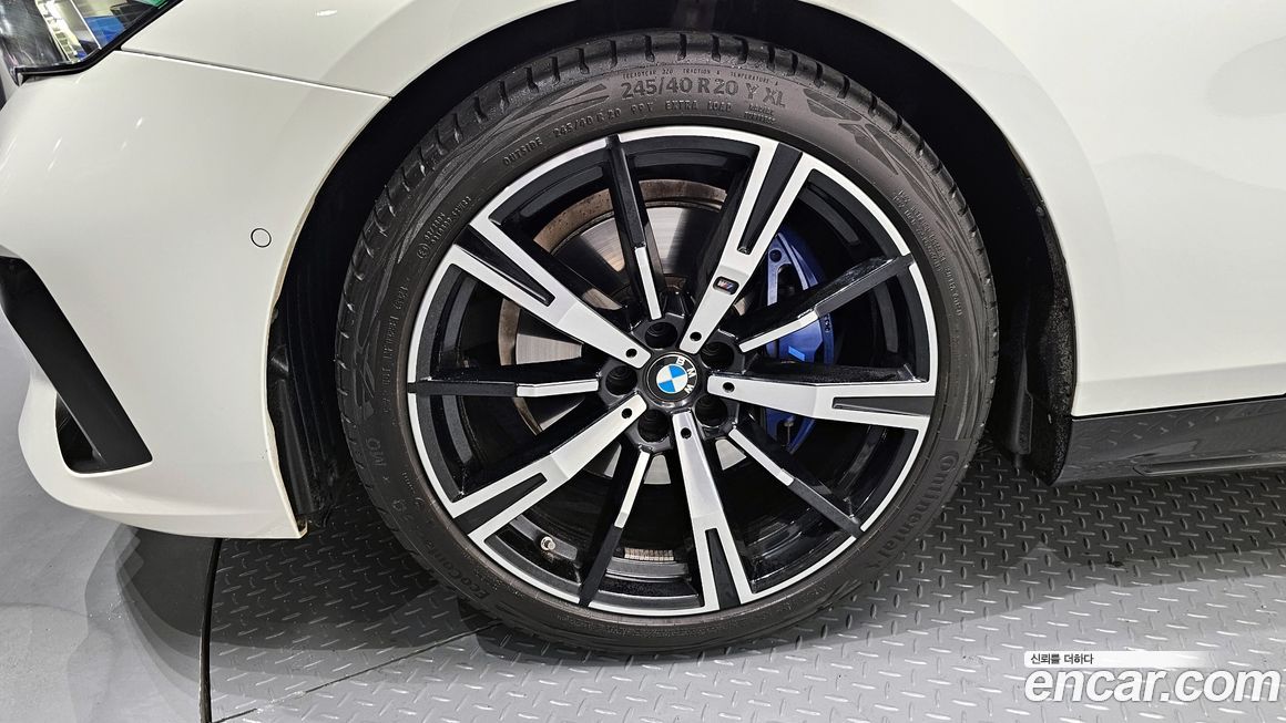 BMW 5-Series 530i xDrive M Sport, 2024