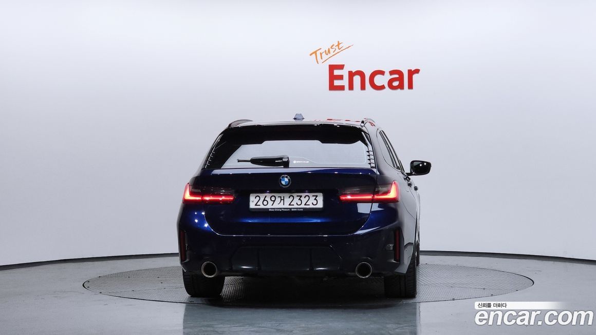 BMW 3-Series 320i Touring M Sport Pro First Edition, 2023