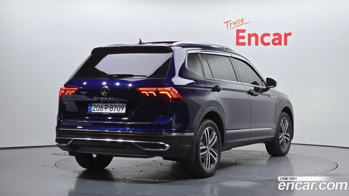 Volkswagen Tiguan 2.0 TSI Prestige, 2023