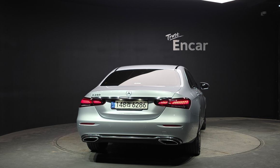Mercedes-Benz E-Class E250 Avantgarde, 2022