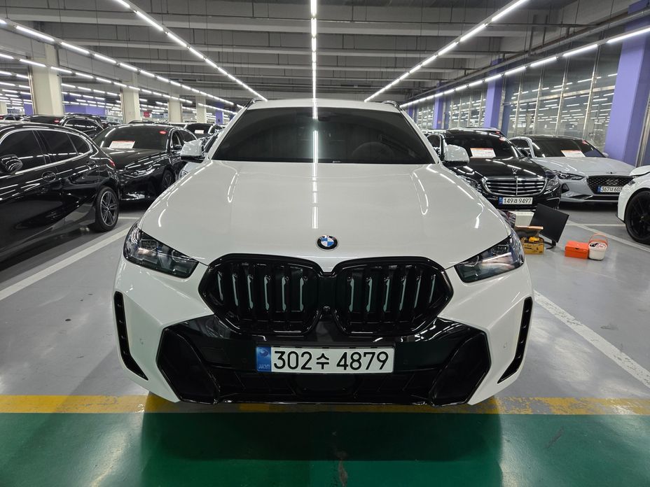 BMW X6 xDrive40i M Sport, 2025